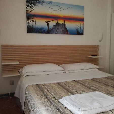 Testa Gioacchino B&B Roma Esterno foto